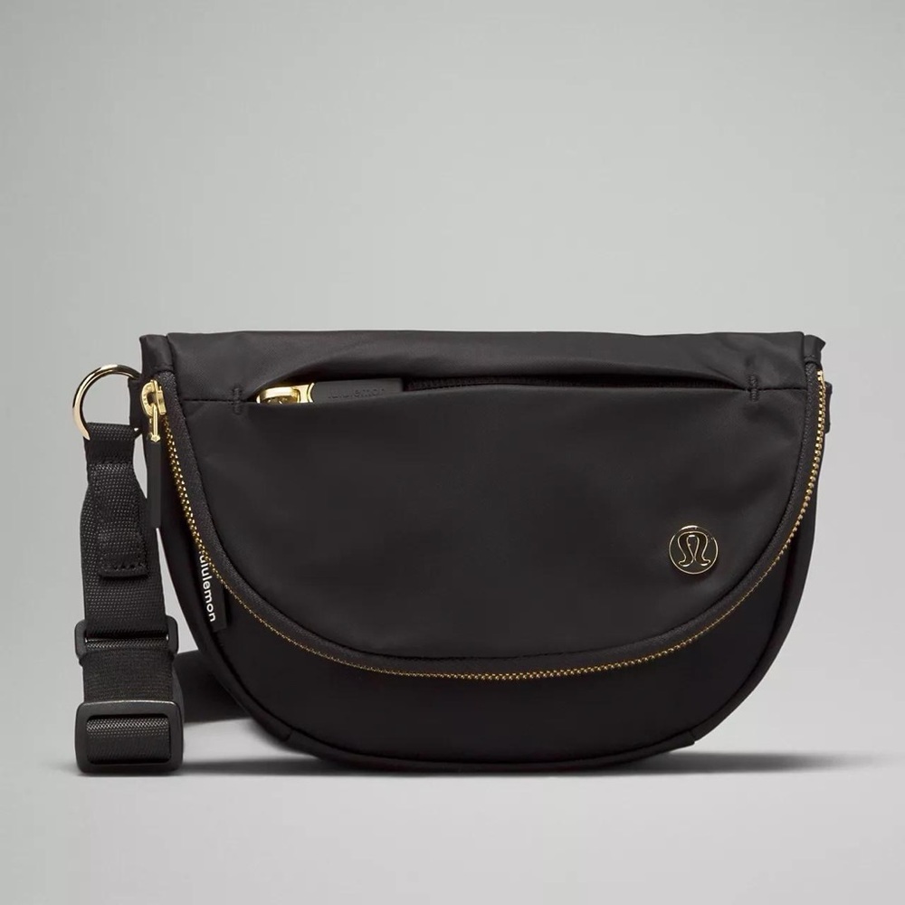Lululemon All Night Festival Bag Micro 2L